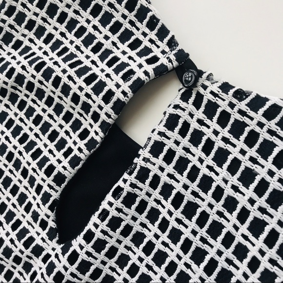 Vision USA Women’s-Black&White shift dress-Sz M - Picture 8 of 8